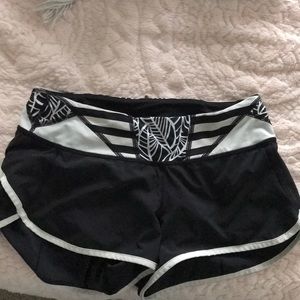LULULEMON SPEED UP SHORT